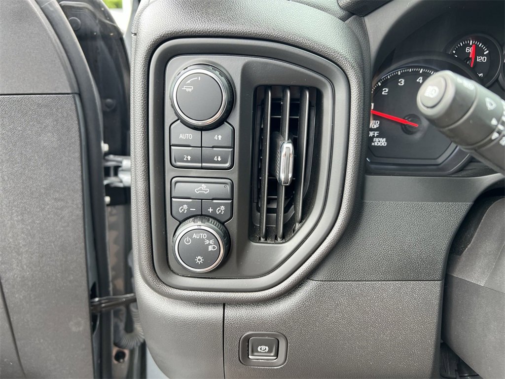 2024 Chevrolet Silverado 1500 Custom Trail Boss photo 16