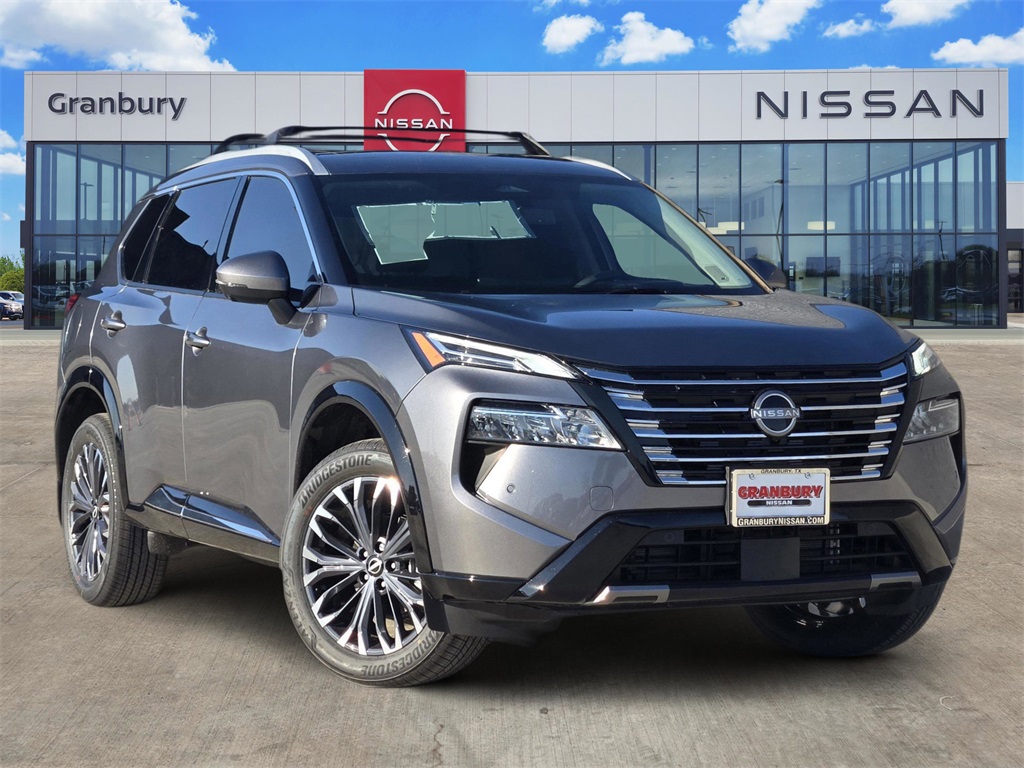 2026 Nissan Rogue Platinum's photo