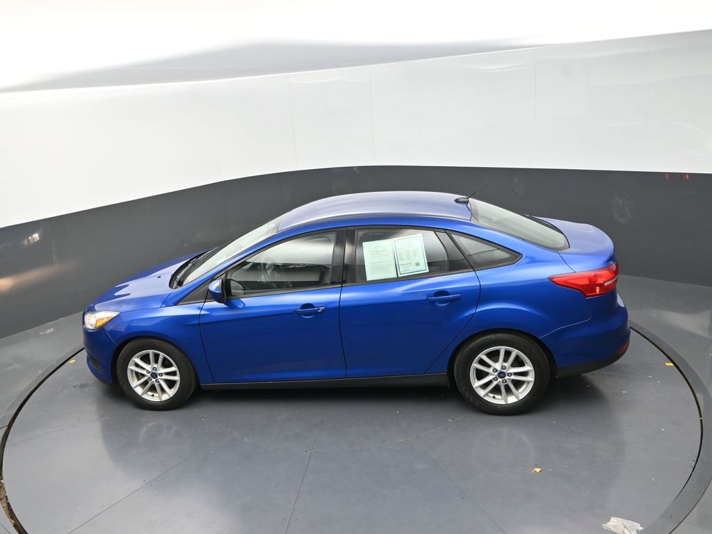 2018 Ford Focus SE photo 12