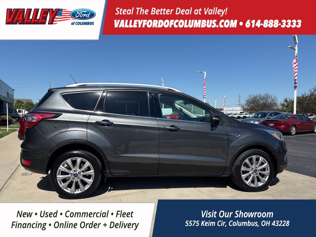2018 Ford Escape Titanium photo 3