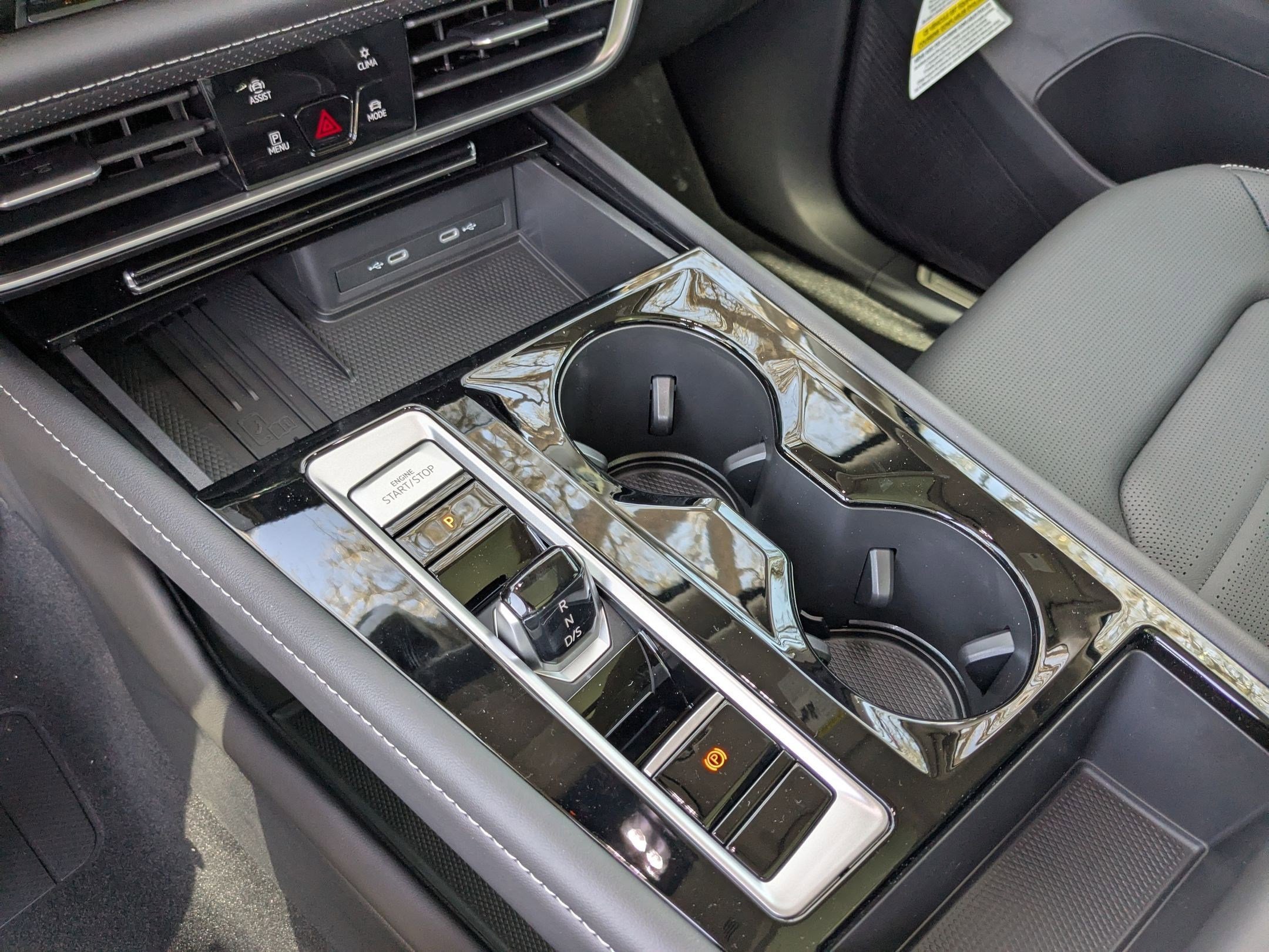 New 2025 PURE GRAY Volkswagen 2.0T SEL image 14