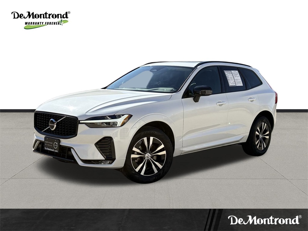 2025 Volvo XC60 Core's photo