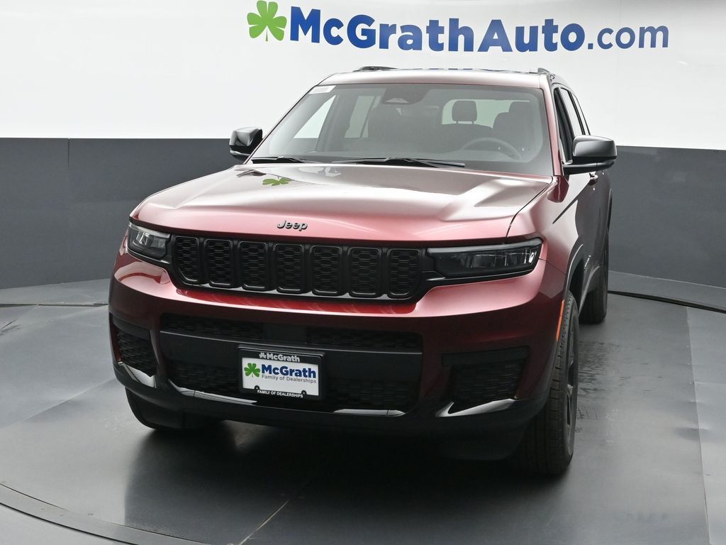 2025 Jeep Grand Cherokee Altitude X photo 3