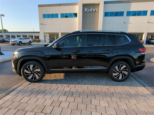 2026 Volkswagen Atlas SEL photo 6
