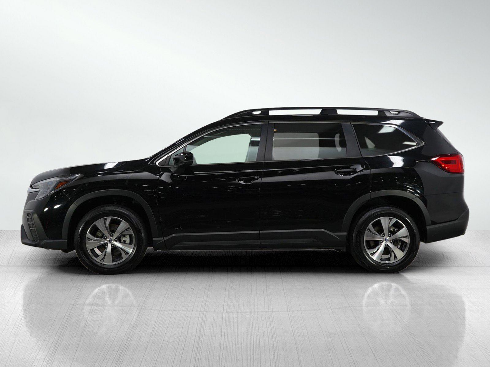 2024 Subaru Ascent Premium photo 2
