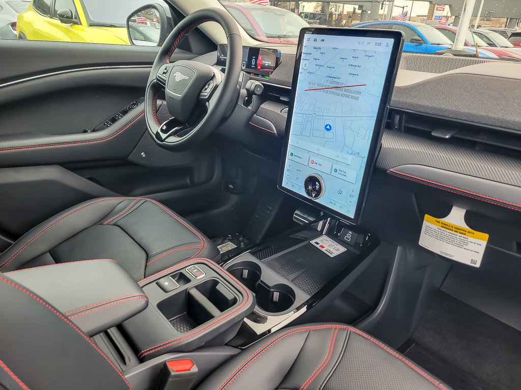 2025 FORD MUSTANG MACH-E - Image 18