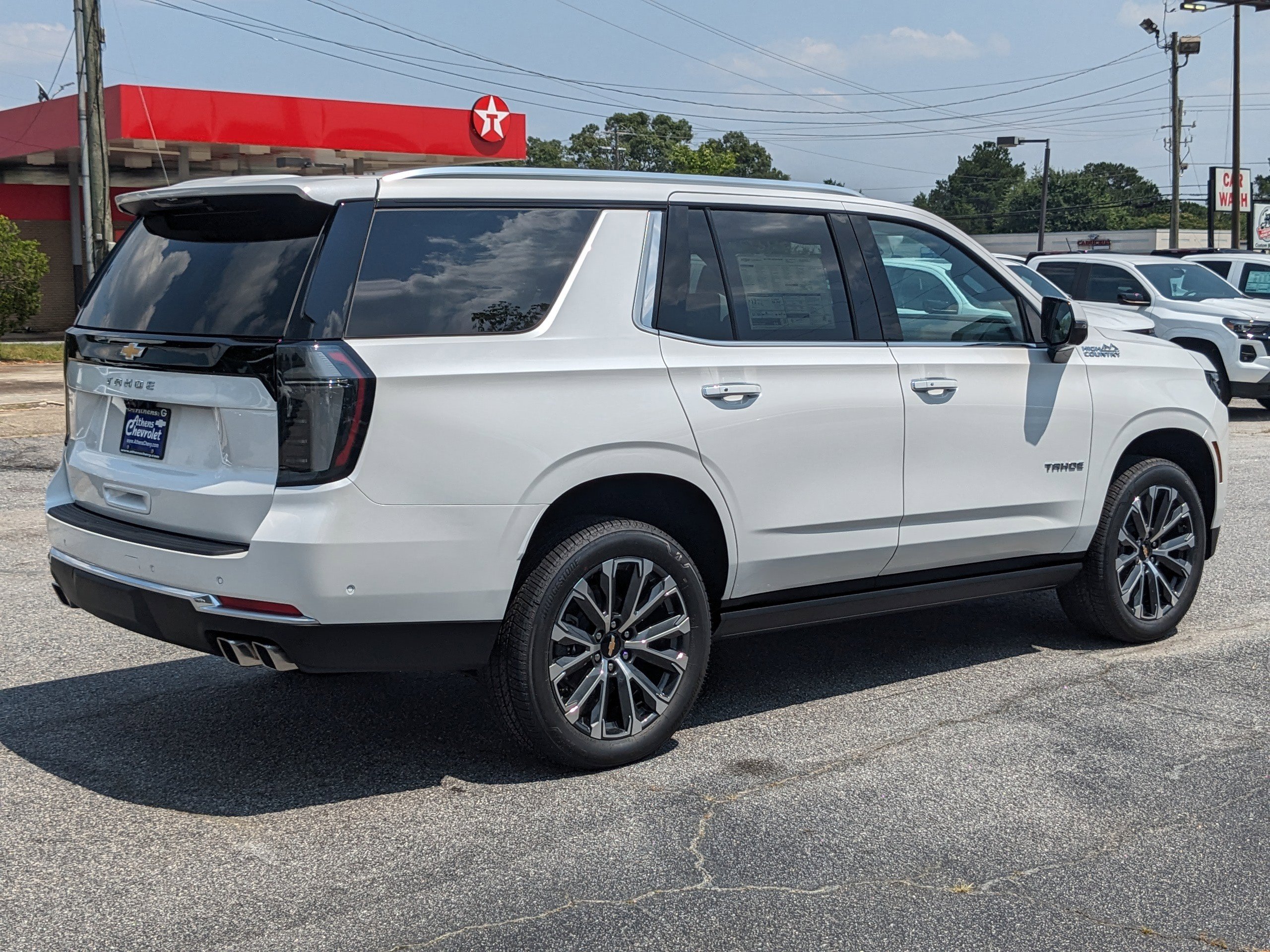 2025 Chevrolet Tahoe High Country photo 2