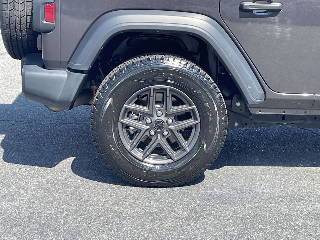 2024 Jeep Wrangler Sport S photo 11
