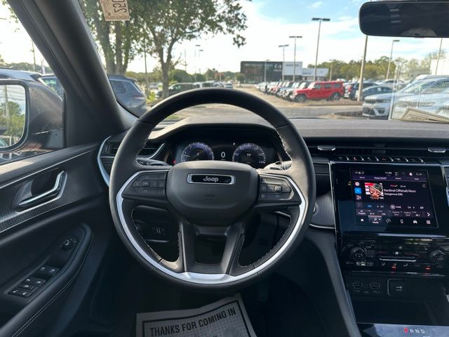 2025 Jeep Grand Cherokee Laredo X photo 19