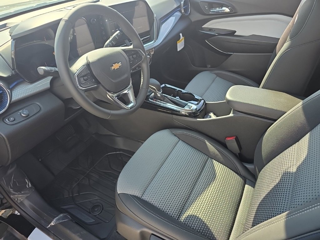2026 Chevrolet Trax LT photo 11