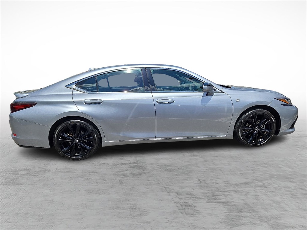 2022 Lexus ES 350 F SPORT photo 12