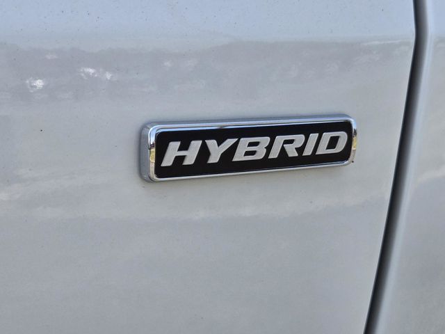 2025 Ford Escape ST-Line photo 4