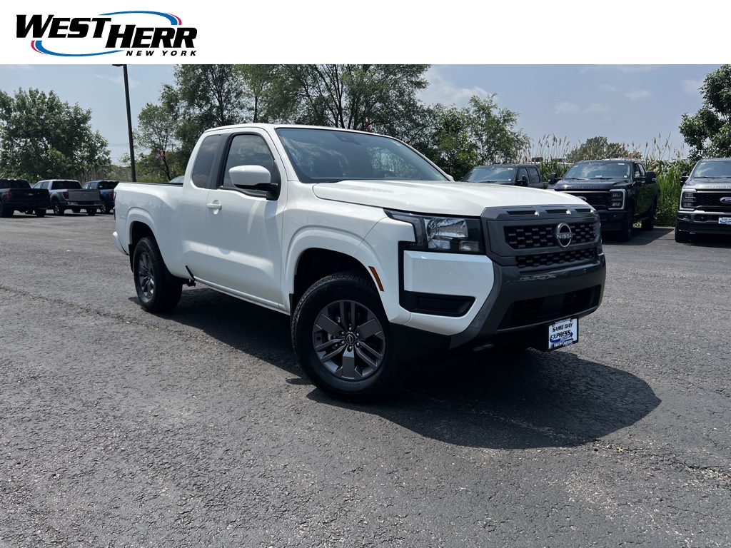 2025 Nissan Frontier SV's photo