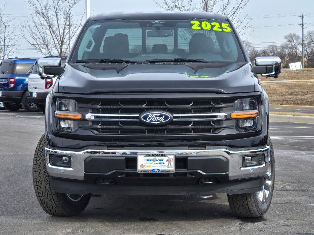 2025 Ford F-150 XLT photo 2