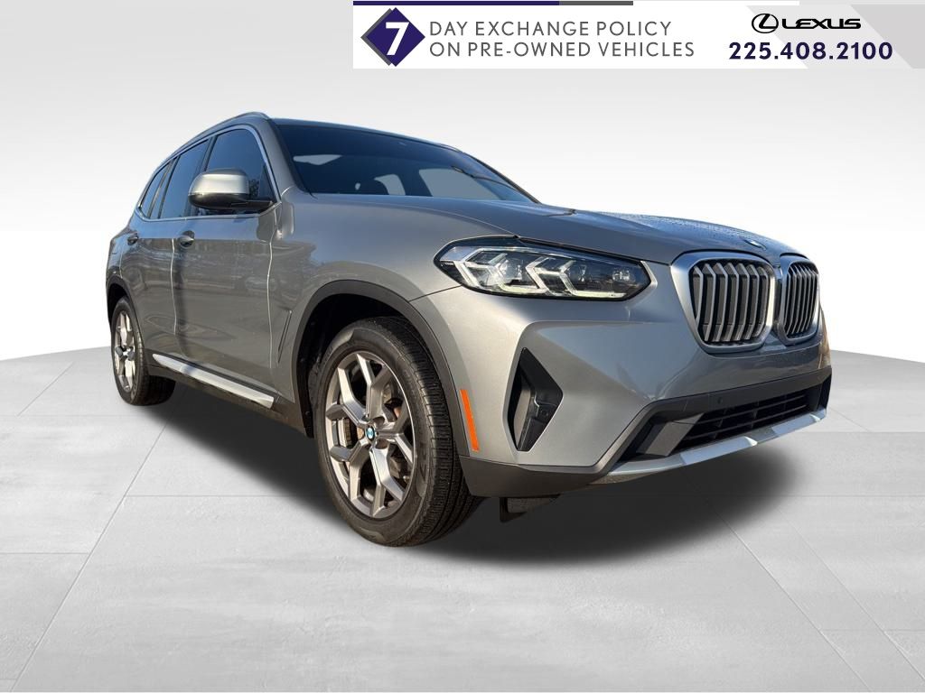 2023 BMW X3 30i's photo