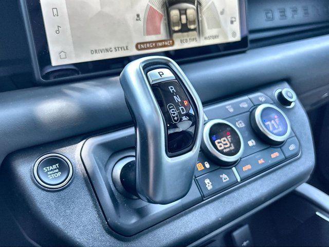 2024 Land Rover Defender 110 X-Dynamic SE photo 14