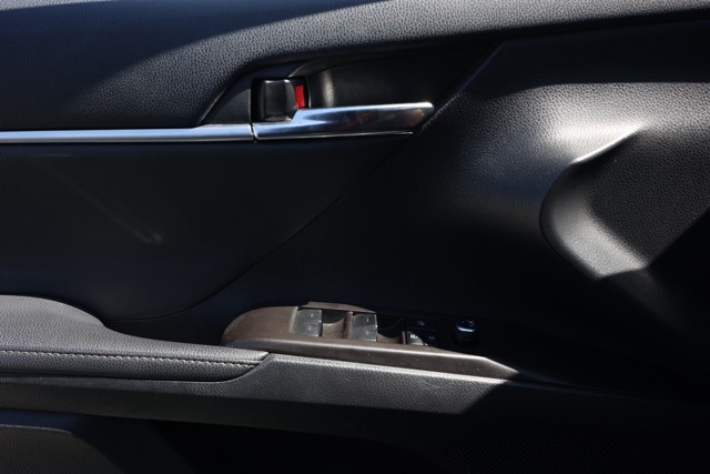 2022 Toyota Camry XSE photo 20