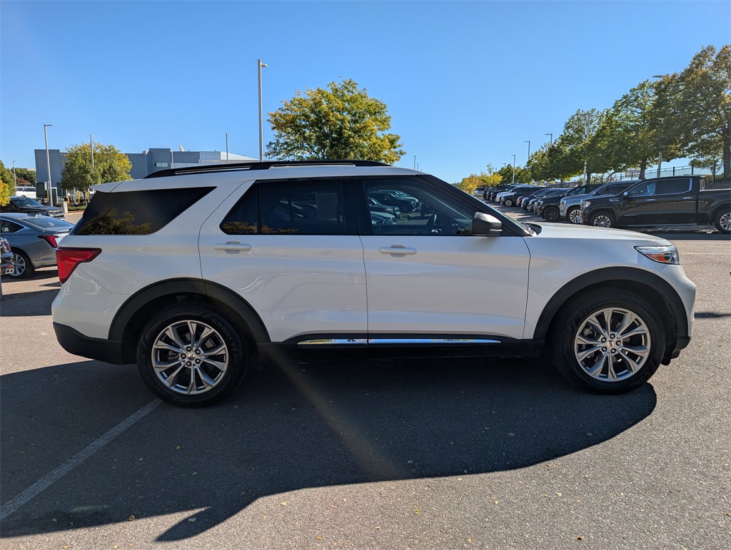 2020 Ford Explorer XLT photo 5