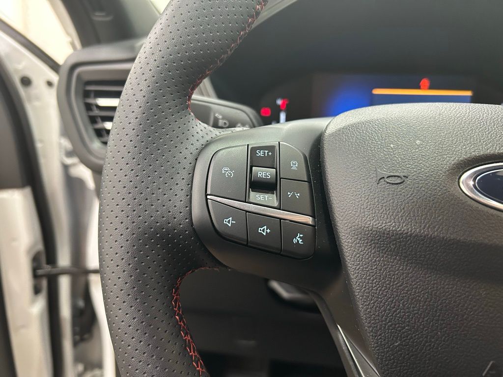 2024 Ford Escape ST-Line Select photo 22