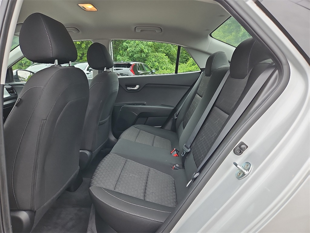 2022 Kia Rio LX photo 12