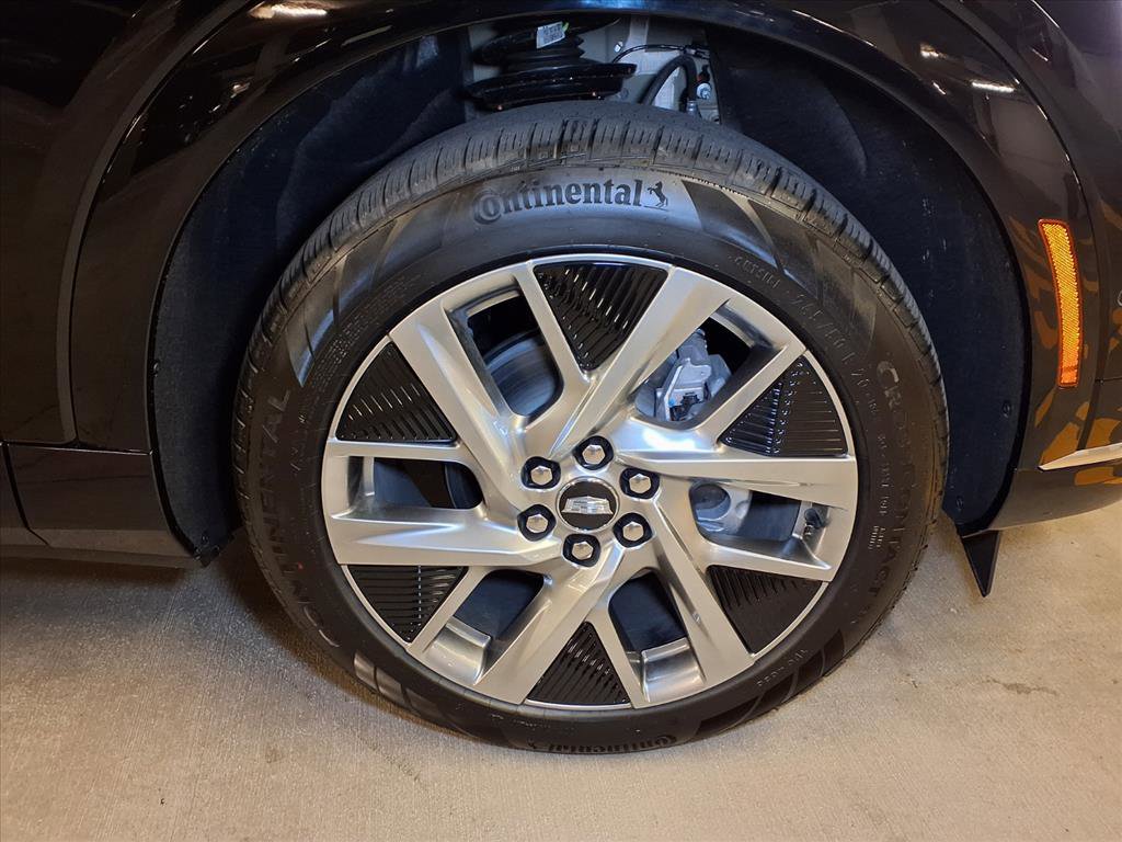 2026 Cadillac Optiq Luxury photo 4