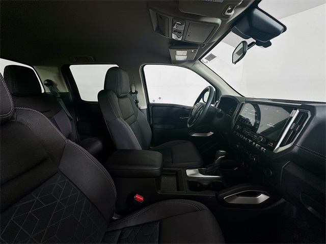 2025 Nissan Frontier SV photo 22