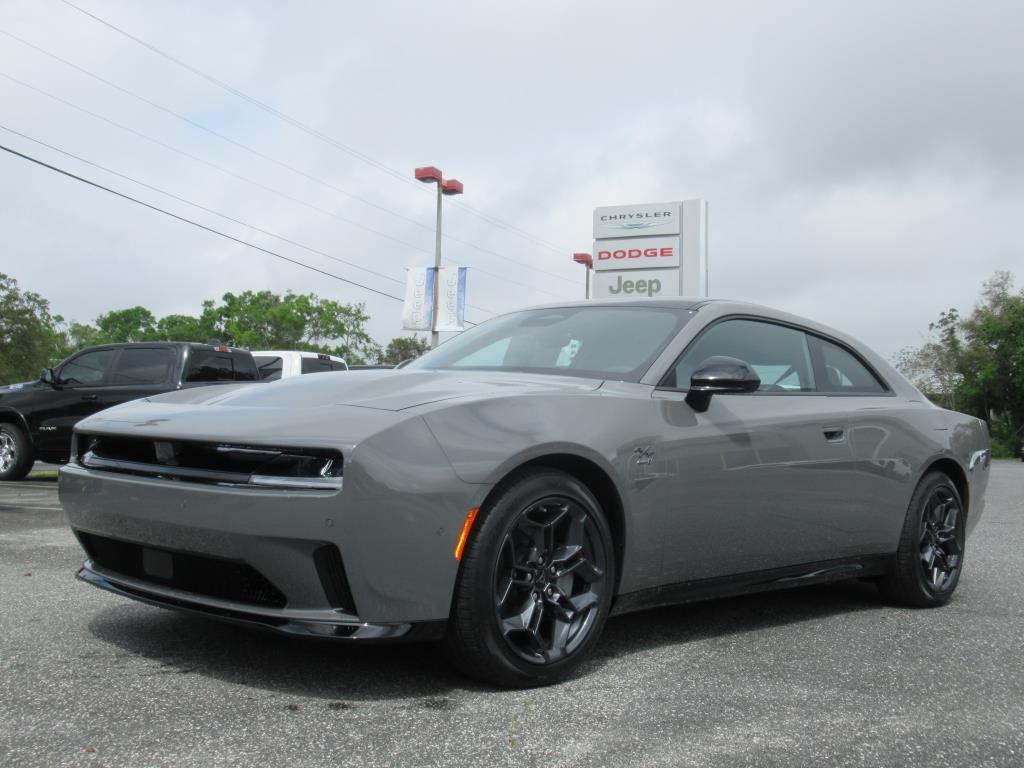 2025 Dodge Charger R/T photo 4