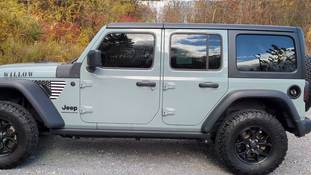 2024 Jeep Wrangler Willys photo 3