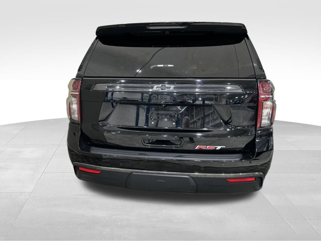 2022 Chevrolet Tahoe RST photo 3