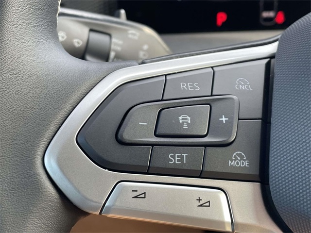 2025 Volkswagen Tiguan S photo 17
