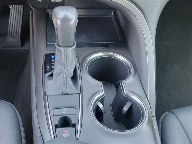 2021 Toyota Camry SE photo 21