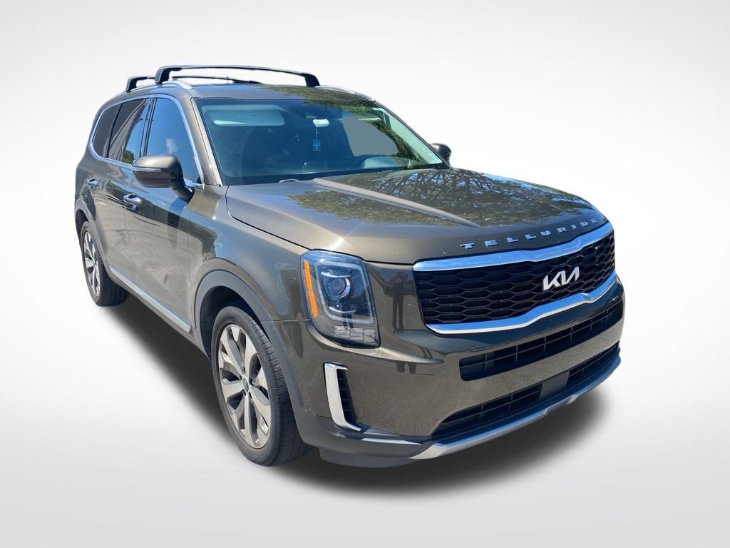 2022 Kia Telluride S photo 3