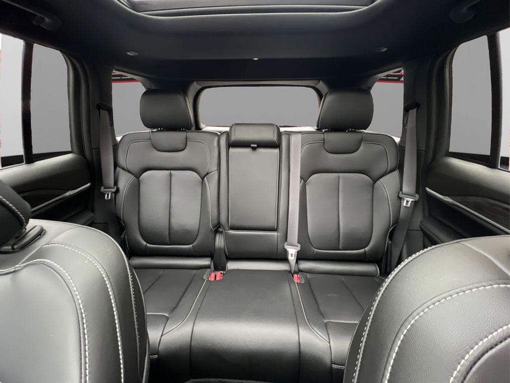 2024 Jeep Cherokee 4xe Base photo 16