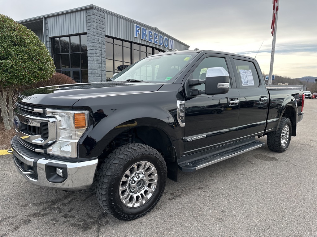 2022 Ford F-250 Super Duty XLT's photo
