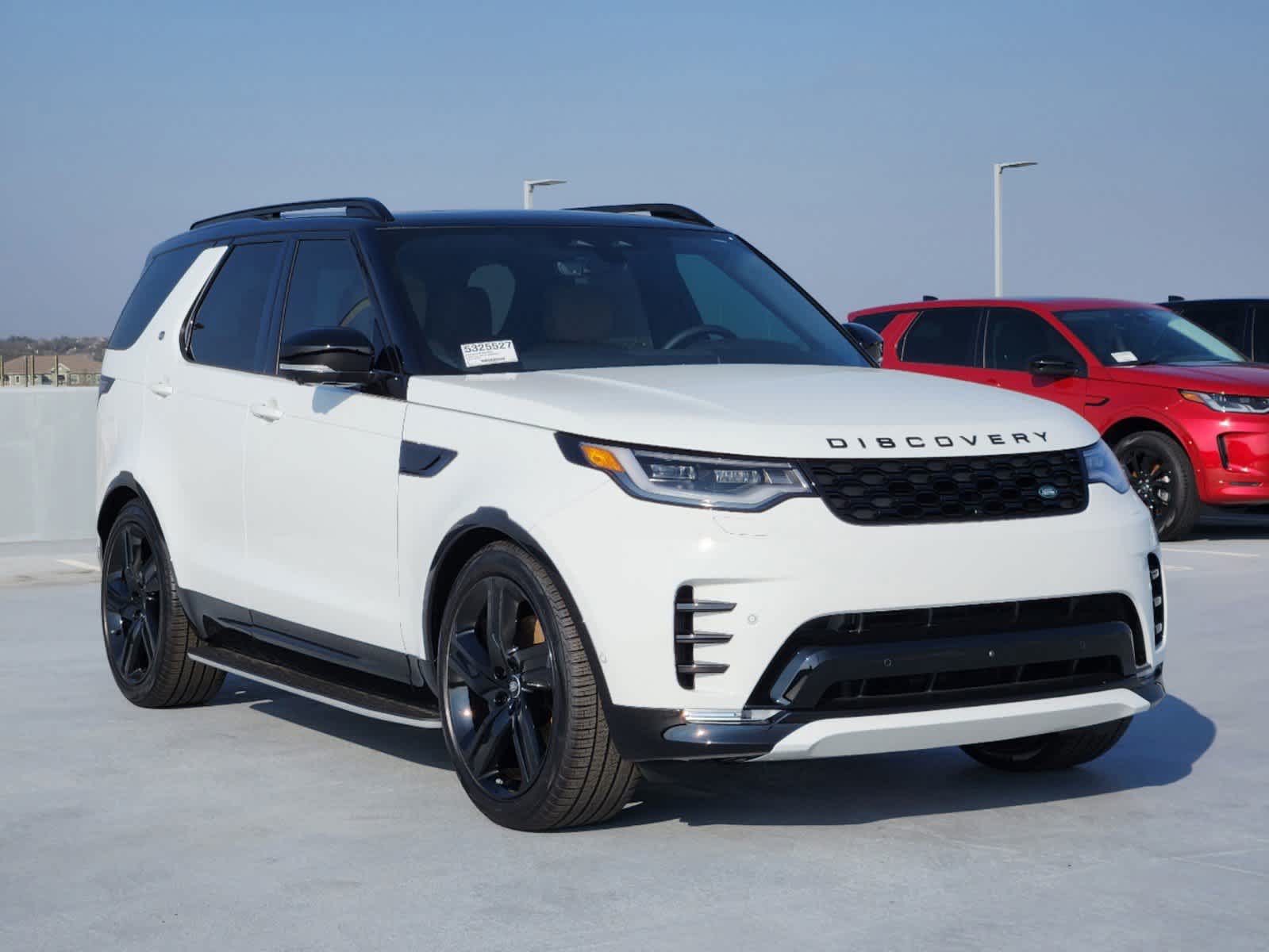 2025 Land Rover Discovery SE photo 2