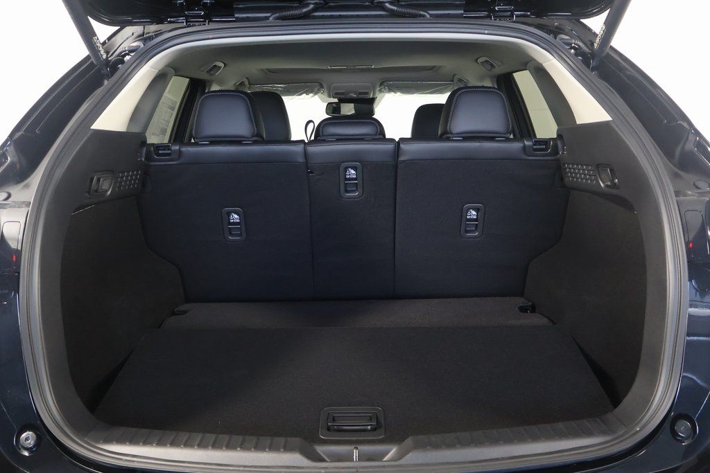 2025 Mazda CX-5 2.5 S Preferred photo 8