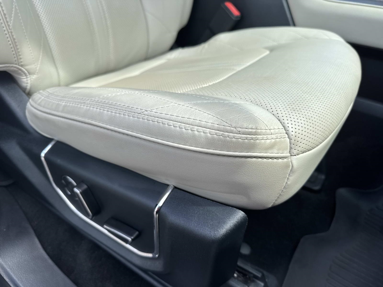 2020 Ford Expedition Platinum photo 12