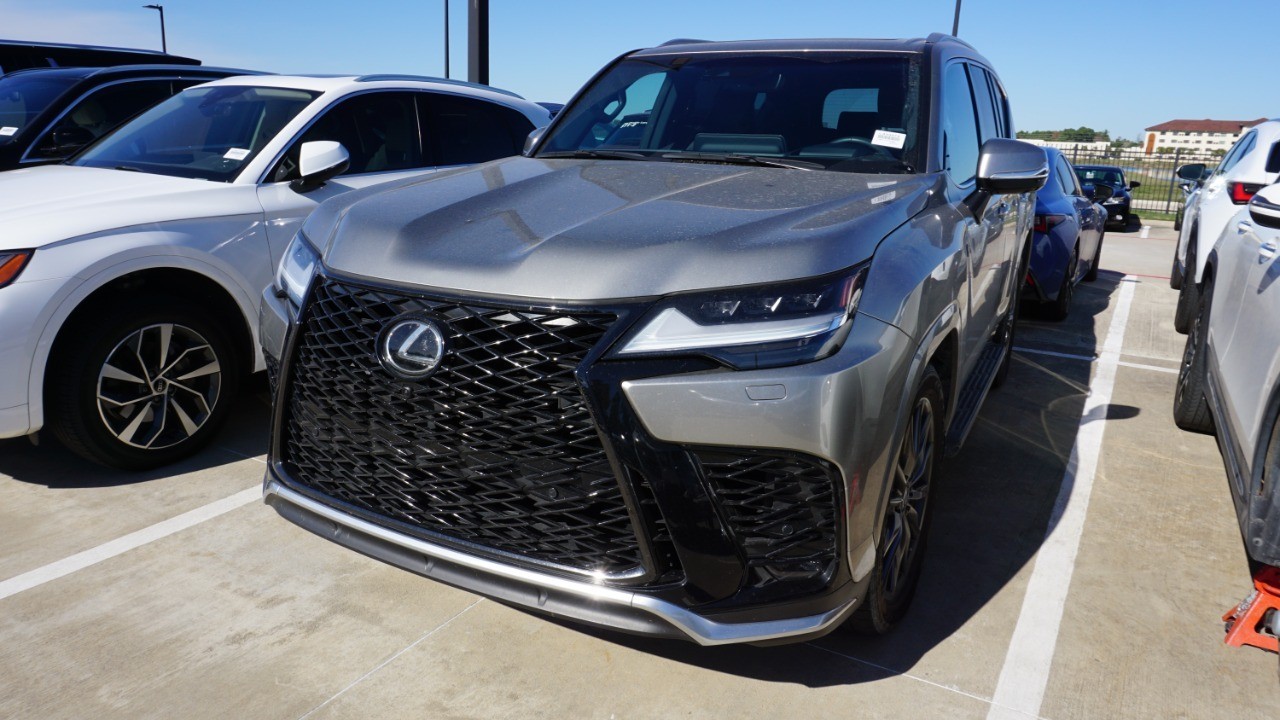 2023 Lexus LX F-Sport's photo