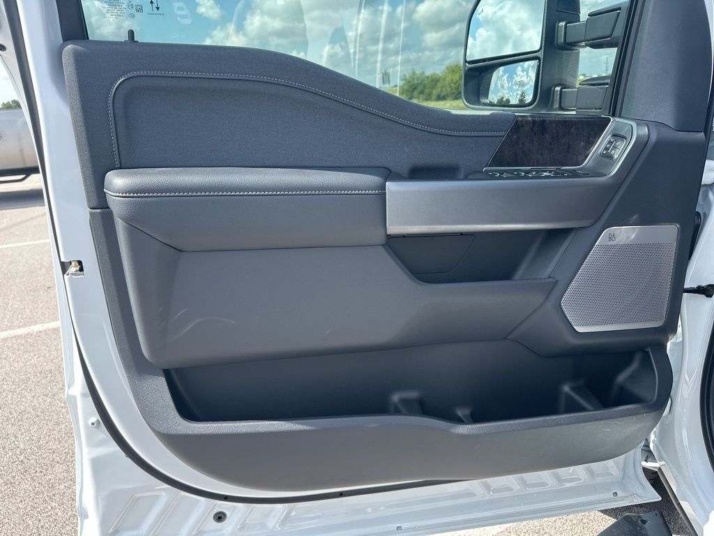 2026 Ford F-250 photo 10
