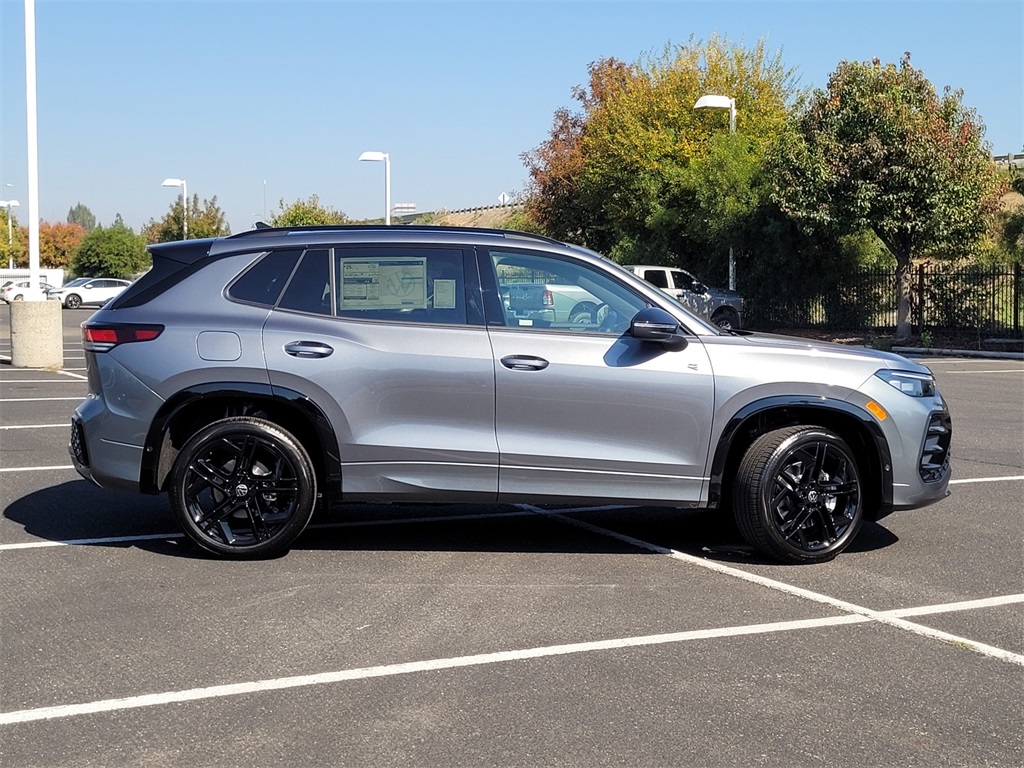 2026 Volkswagen Tiguan SE R-Line Black photo 4