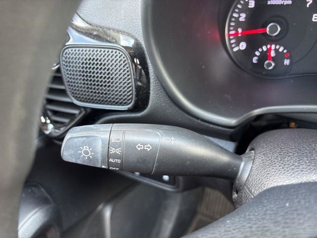 2022 Kia Soul S photo 19