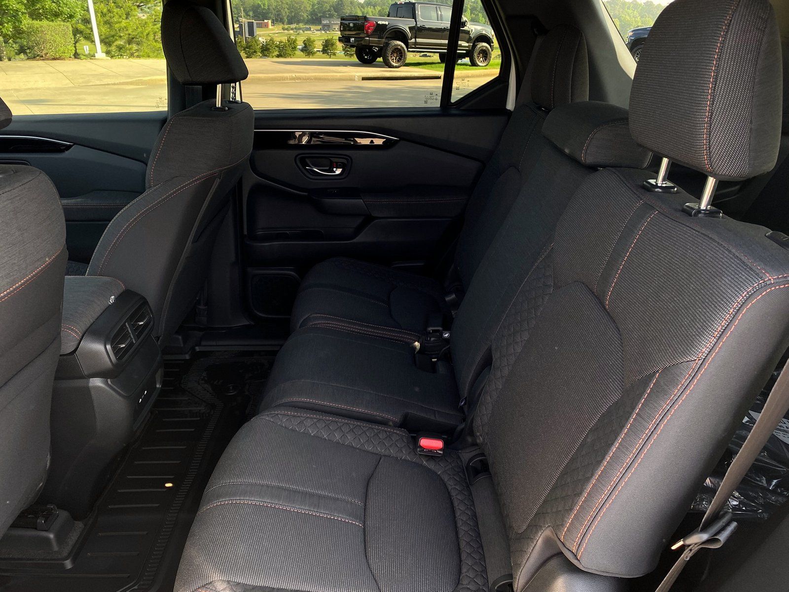 2025 Honda Pilot Sport photo 25
