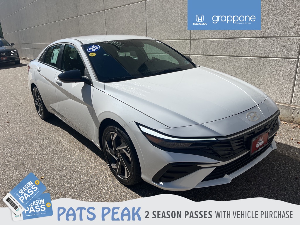 2025 Hyundai Elantra Blue's photo