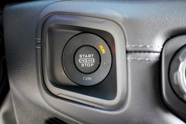 2025 Jeep Wrangler Rubicon 4xe photo 29