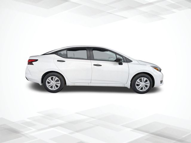 2025 Nissan Versa 1.6 S photo 2