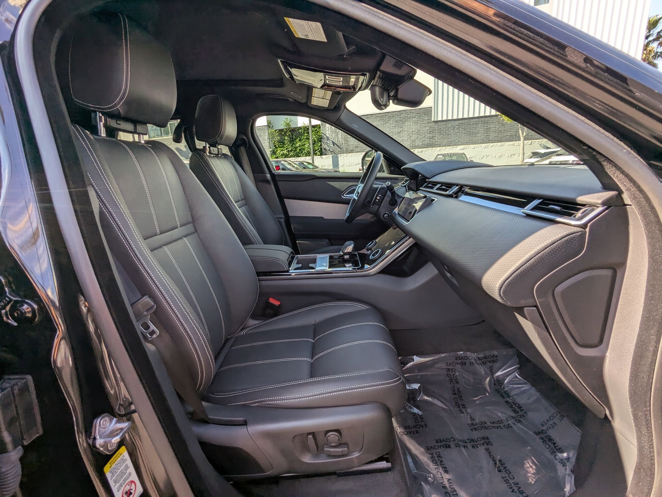 2023 Land Rover Range Rover Velar R-Dynamic S photo 19