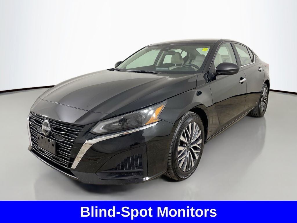 2025 Nissan Altima 2.5 SV photo 3