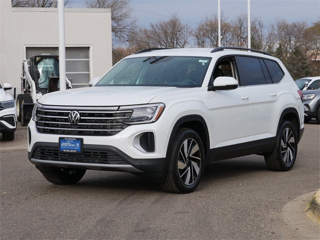 2026 Volkswagen Atlas SE Technology photo 2