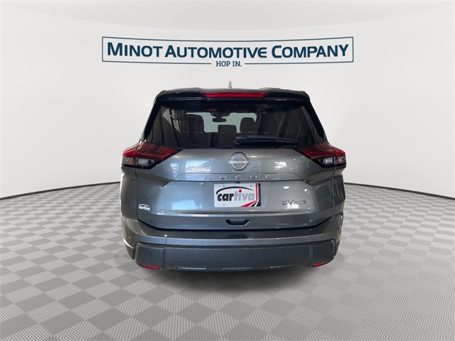 2024 Nissan Rogue SV photo 3