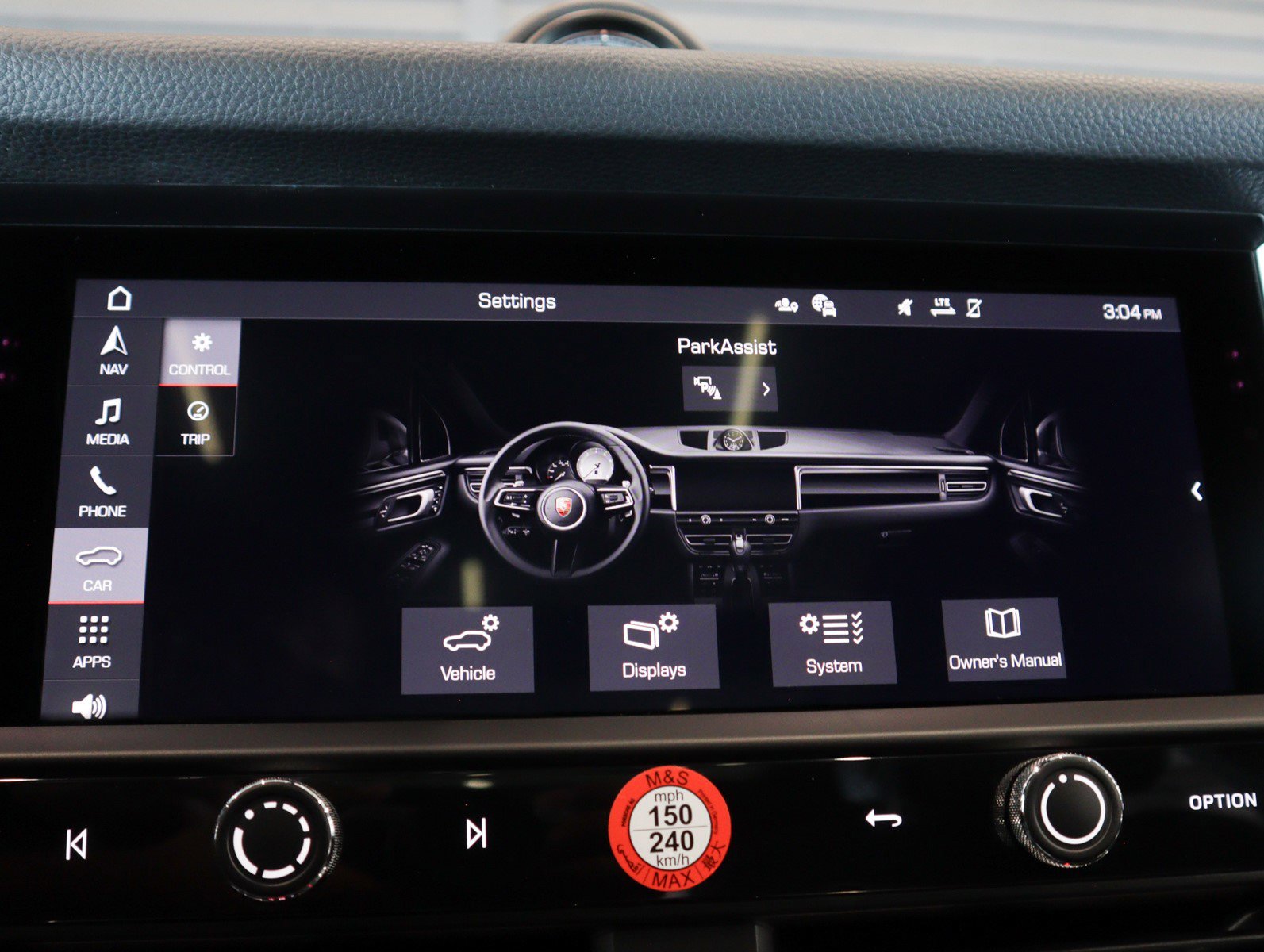 2025 Porsche Macan T photo 22